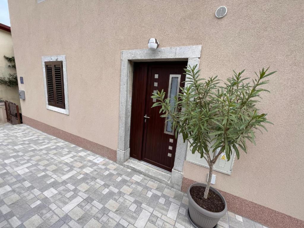 Studio Apartment Above Promenade W Terrace & Parking Rabac Exterior photo